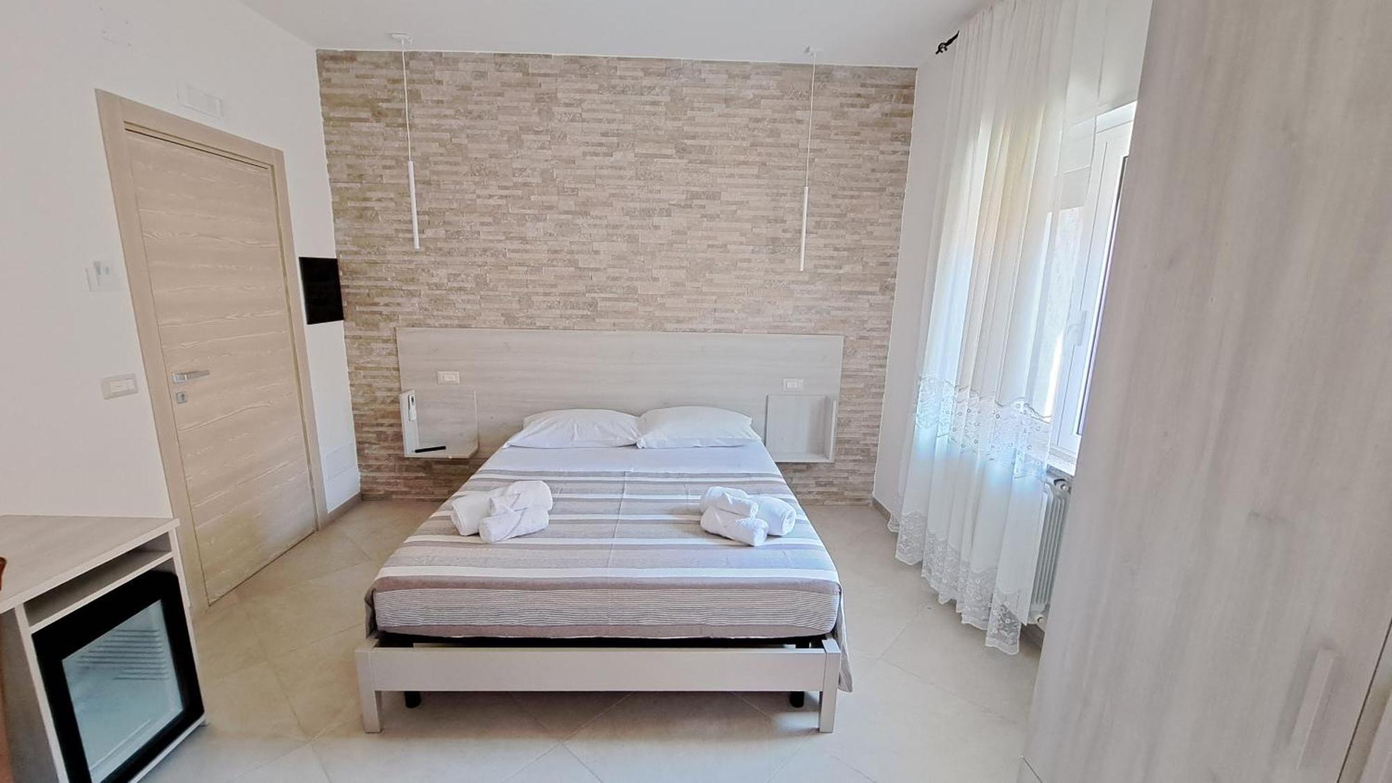 Hera Tropea Rooms Экстерьер фото